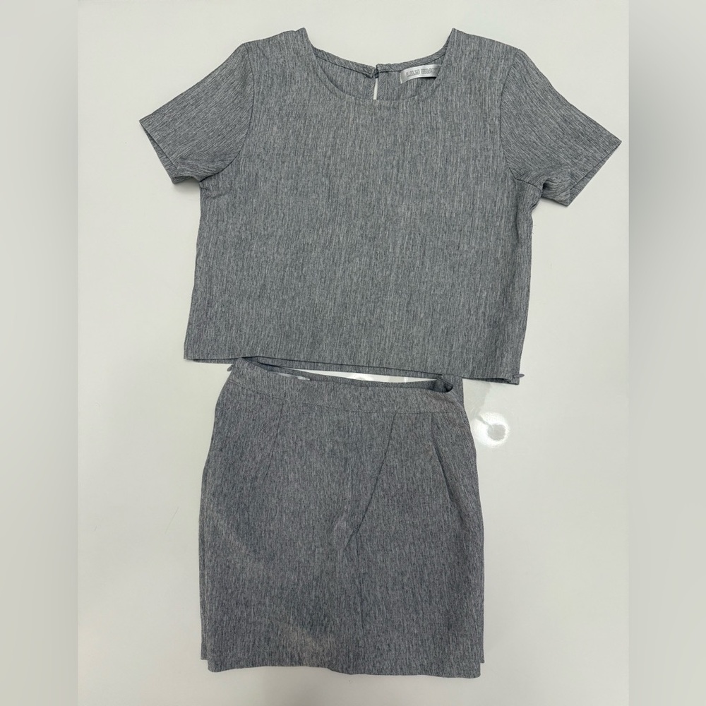 LILY WHYT Gray Short & Top Set Women's Crops Top Size 6  Short Size 8